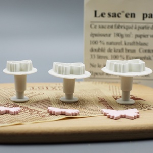 ชุดเครื่องตัดเค้กแบบลูกสูบลายผีเสื้อ 3 ชุด - Product Image 3