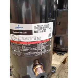 คอมเพรสเซอร์แบบสโครล Emerson Copeland รุ่น ZR144KC-TFD-522 12 แรงม้า สามเฟส 200 โวลต์ สำหรับทำความเย็นและความร้อน - Product Image 1
