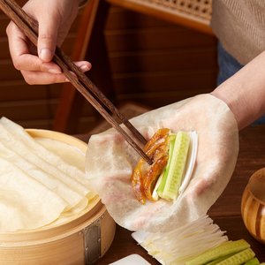Crêpes printanières faites à la main pures estampage à chaud sans huile friture sans additifs petits pains cuits <span class=keywords><strong>au</strong></span> <span class=keywords><strong>four</strong></span> <span class=keywords><strong>au</strong></span> goût sucré congelés tous les ingrédients naturels - Product Image 3