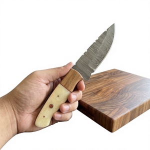 Cuchillos Rajput de Hoja Fija con Punta Caída, Acero de Damasco, Mango de Madera Pakka Azul, Garantía de 3 Años, Personalizable, Supervivencia - Product Image 2