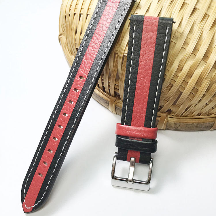 สีดำและสีแดง