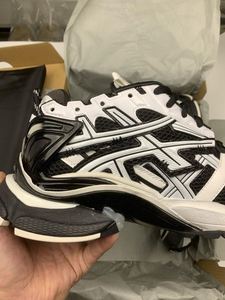 รองเท้าวิ่งดีไซน์เนอร์คุณภาพสูง, รองเท้าลำลอง, รองเท้าวิ่งสไตล์เดินแบบหนาหรูหราของแท้ - Product Image 4