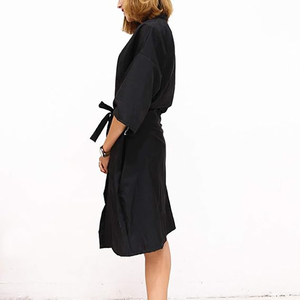 Peignoir de Coiffure Noir Professionnel avec Manches, Logo Personnalisé, Robe de Salon de Beauté pour Client, Tablier Kimono - Product Image 3