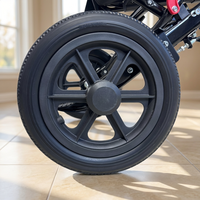 Fauteuil roulant pliable léger pour personnes handicapées avec cadre haute résistance et siège en maille respirante
