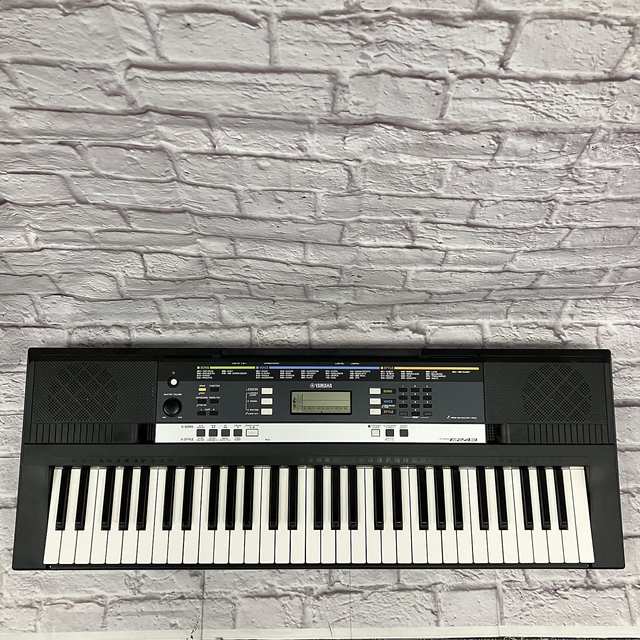 YAMAHAS PSR-E243 61-Key Electronic Keyboard