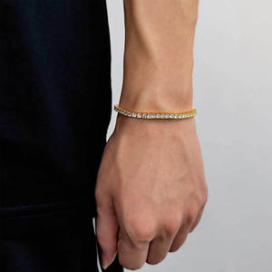 สร้อยข้อมือและกำไลแฟชั่นสแตนเลสสตีลกันน้ำ ป้องกันการหมอง ชุบทอง 14K 18K สำหรับผู้หญิง - Product Image 5