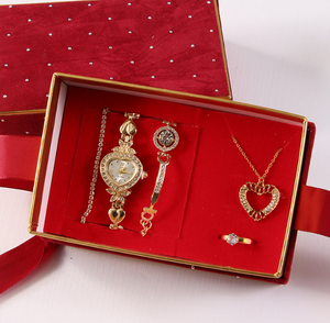 Boîte à bijoux de luxe rouge en velours en forme de cœur avec rose en savon pour anniversaire, mariage, cadeau d'anniversaire - Product Image 3