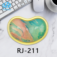 Repose-poignet en cristal transparent en forme de cœur, tapis de souris en silicone souple antidérapant pour la maison, le bureau, les jeux, comme décoration pour PC et ordinateur portable
