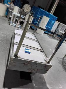 Table de découpe commerciale en acier inoxydable, plan de travail pour viande congelée et poulet frais, table de travail résistante aux chocs - Product Image 3