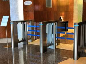 304 acier inoxydable automatique haute sécurité contrôle d'accès piétonnier balançoire barrière porte de vitesse tourniquet balançoire porte de barrière - Product Image 3