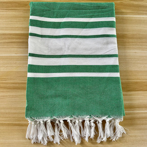 Nuovo telo mare e da bagno turco a righe larghe con bordo a nappe, personalizzabile, in tessuto misto - Product Image 2