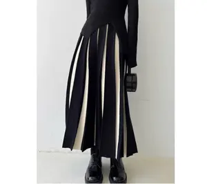 Designer Quality Women Winter 2024 Midid Skirts Long Striped Pleated Knit Skirt