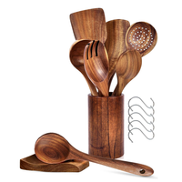 Ensemble d'Ustensiles de Cuisine en Bois de Teck Non Toxique avec Support, Spatule, Louche et Crochets Métalliques pour la Cuisson
