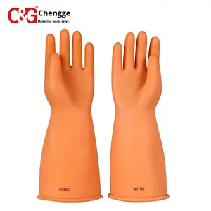 Перчатки STROM латексные изолирующие полноразмерные промышленные, уровень защиты 2, для работ под напряжением, антиэлектрические, 20 кВ, резиновые - Product Image 4