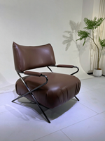 Chaise longue de luxe moderne avec structure en acier inoxydable, coussin en mousse haute résilience et revêtement en cuir pour chambre et salon