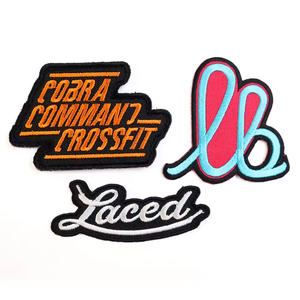 Lettre de logo personnalisé de concepteur coudre <span class=keywords><strong>sur</strong></span> la <span class=keywords><strong>broderie</strong></span> pleine patchs brodés pour le vêtement - Product Image 6