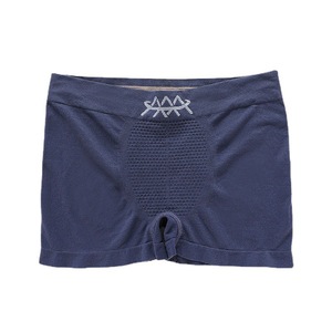 Caleçon taille moyenne respirant sans couture pour hommes grande taille 5D pantalon magnétique magique à haute élasticité tricoté anti-humidité - Product Image 5