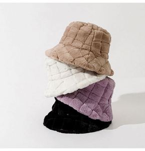 Chapeau Bob en Polaire Violette à Motif Écossais Unisexe pour l'Hiver – Qualité Supérieure pour la Pêche, le Ski et le Cyclisme – Vente en Gros - Product Image 6