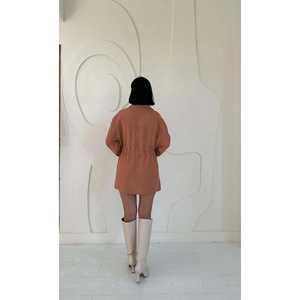 Chemises tunnel à motif carreaux pour femmes avec boutons-pression – Collection en gros de blouses et chemises - Product Image 1