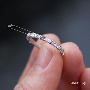 Anello dal Design a Fila Singola, Stile Minimalista per Donne - Product Image 5