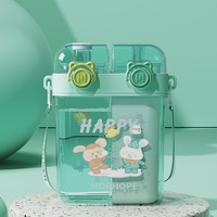 Nouveau Double Entrepôt 760ml Mignon Bouteille D'eau En Plastique Avec Sangle De Paille Étudiants Sans Bpa École Enfants Bouteille D'eau Tasse