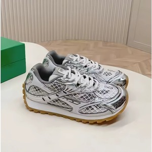 Zapatillas Deportivas Retro Cloudbust Thunder Inspiradas en el Estilo Chunky para Hombre y Mujer |   Zapatos de Verano con Suela Antideslizante Black Techwear, Cómodos y con Soporte de Arco - Product Image 4