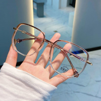 Monture de lunettes tendance pour femme, grande taille, carrée, anti-lumière bleue, collection 2026, vente en gros