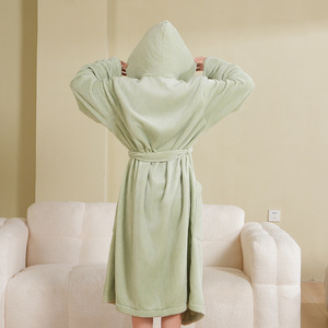 Peignoir d'Hiver Chaud pour la Maison Unisexe en <span class=keywords><strong>Polaire</strong></span> Corail, Robe <span class=keywords><strong>de</strong></span> <span class=keywords><strong>Nuit</strong></span> Épaisse et Longue avec Cordon <span class=keywords><strong>de</strong></span> Serrage pour Femmes - Product Image 2