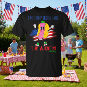 Camiseta del 4 de julio con diseño de bandera de Estados Unidos, camiseta divertida para hombre con diseño de bandera de Estados Unidos, I'm Just Here For The Wieners - Product Image 3