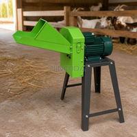 Petite machine à broyer la paille de blé, les tiges d'arachides et de légumineuses pour l'alimentation des moutons et des chèvres