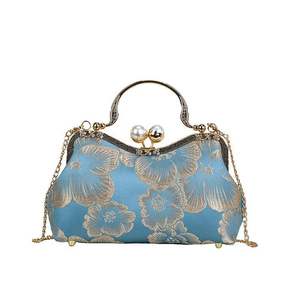 Bolsos de Mano de Lujo para Mujer con Flores Bordadas de Perlas para Graduación 2025, Bolsos de Noche para Boda, Estilo Chino, Bolso de Mano Brillante - Product Image 4