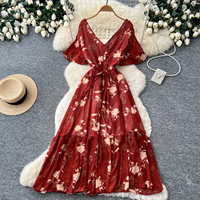 Robe longue d'été pour femme en mousseline à imprimé floral, col en V, manches courtes, taille cintrée, à volants, style bohème décontracté pour la plage et les vacances