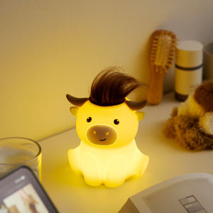 Veilleuse Vache des Highlands, Lampe Vache Mignonne en Silicone, Veilleuse d'Appoint à Intensité Réglable, Lampe de Chevet LED Rechargeable pour Enfants - Product Image 5