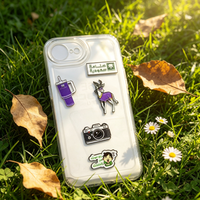 Badge autocollant métallique personnalisé, épinglette émaillée, autocollants métalliques pour téléphone, adaptés à diverses décorations, vente en gros sur mesure