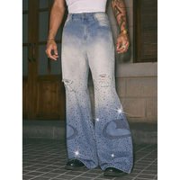 Pantalon en jean délavé et vieilli à coupe ample et jambe large, taille mi-haute, avec étiquette personnalisée, strass et détails usés, vente en gros