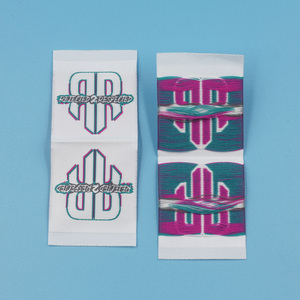 Étiquette tissée en coton avec logo personnalisé en relief, étiquette de marque en tissu imprimée OEM, étiquette d'instructions d'entretien des vêtements, étiquette de taille - Product Image 6