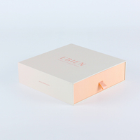 Boîte cadeau en papier rigide avec tiroir coulissant, logo personnalisé, conforme à la norme PPWR, écologique, avec ruban de tirage