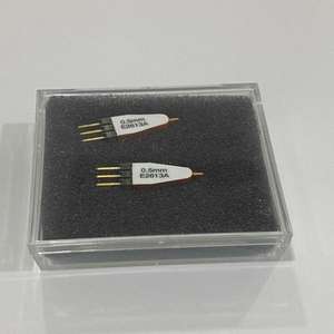 <span class=keywords><strong>2</strong></span> E2613A 0.5 mm ウェッジプローブアダプター（TQFPおよびPQFP用）、3信号 - 新しいプログラミングコントローラー産業オートメーション - Product Image 1
