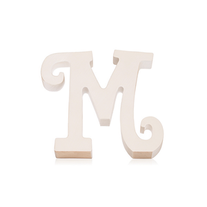 Lettera Decorativa M in Legno Bianco da 14,5 Cm per Decorazione Murale - Product Image 1