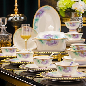 Service de table en céramique de Jingdezhen – Ensemble de bols et assiettes à motifs floraux pour la maison – Cadeaux de déménagement en gros – Cadeaux d'accompagnement personnalisés - Product Image 3