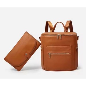 Muestra gratuita: Exquisita mochila portátil grande para pañales, bolso de moda con logo, de cuero PU, personalizada, al por mayor, para bebés. - Product Image 2