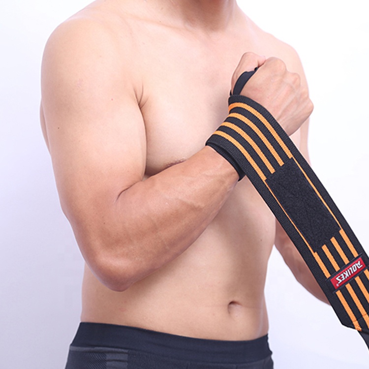 Профессиональный тренажерный зал для мужчин наручные обертывания