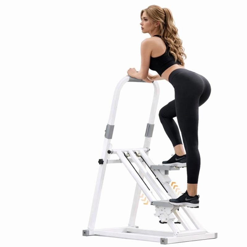 เครื่องปีนป่ายสีชมพูพร้อมระบบนับจำนวน