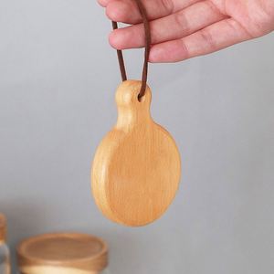 Abridor de Botellas de Cerveza de Madera de Haya Natural, Mini Abridor de Botellas de Madera Portátil con Imán - Product Image 5