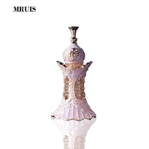 Mini Set de Perfumes en Roll-On, Estilo Árabe del Medio Oriente, Fragancia Líquida con Aromas de Coco, Fresa, Rosa y Frutas - Product Image 5