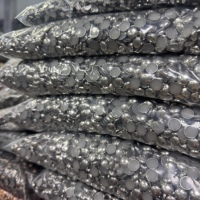 Strass thermocollants blancs de haute qualité, en demi-alliage, écologiques, durables, brillants, à dos plat, lavables, pour robes de mariée et de danse