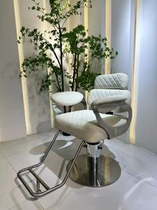 Sillón de Barbería 2026, Taburete de Peluquería de Alta Gama, Ajustable, Giratorio, Reclinable para Permanentes y Tintes - Product Image 2
