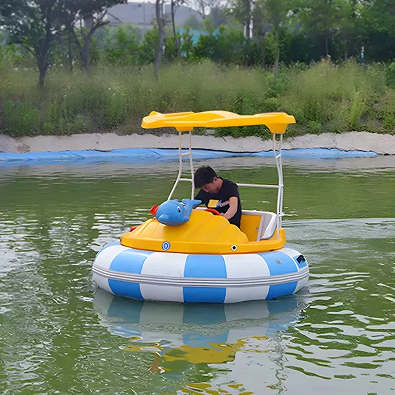 رخيصة الثمن الصيف ألعاب مائية ليزر طلقة مدفع المياه الكهربائية جولة نفخ قارب الوفير للبيع