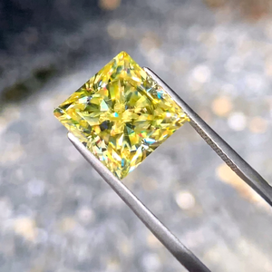 Diamant de laboratoire CVD certifié IGI 1 carat, taille princesse, jaune fantaisie, SI1 3EX – Fournisseur en gros de diamants pour acheteurs B2B mondiaux - Product Image 1