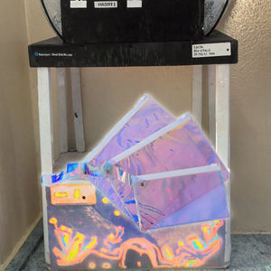 Stock PVC réutilisable laser irisé poignée sac à fermeture éclair coloré étanche maquillage stylo stockage emballage Zhejiang personnalisable - Product Image 3